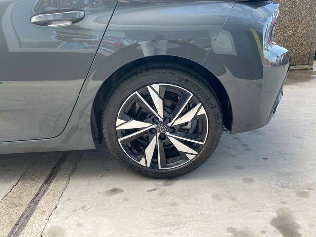 Peugeot 308  5P  PureTech 130 S&S EAT8 Allure