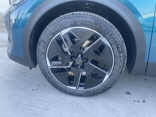 Peugeot 408  408  PHEV 225 e-EAT8 GT