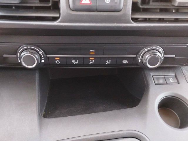 Peugeot Partner   Standard 600kg BlueHDi 73kW Pro