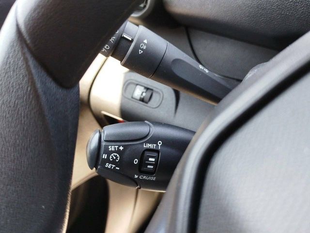 Peugeot Partner   Standard 600kg BlueHDi 73kW Pro