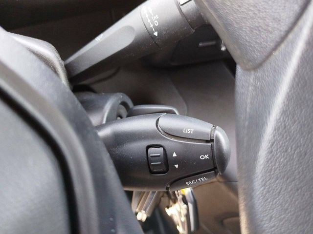 Peugeot Partner   Standard 600kg BlueHDi 73kW Pro