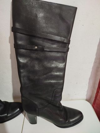Botas altas cuero Massimo Dutti negras
