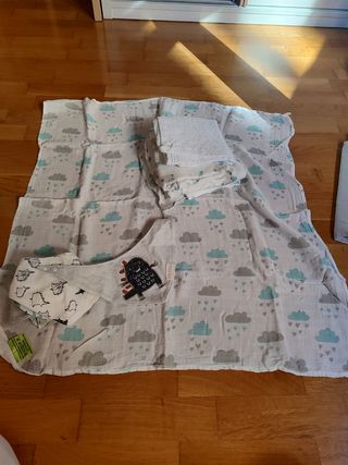 Muselinas y baberos de bebé