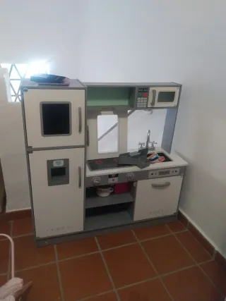 Cocinita de juguete madera