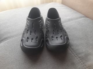 Fila tipo Crocs Talla 42