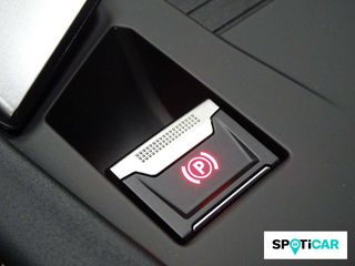 Peugeot 408  408  PLUG-IN HYBRID 225 e-EAT8 GT