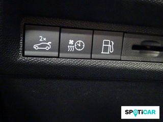 Peugeot 408  408  PLUG-IN HYBRID 225 e-EAT8 GT