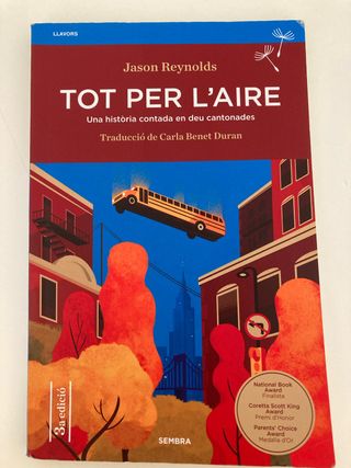 Tot per l'aire: Una història contada en deu can...