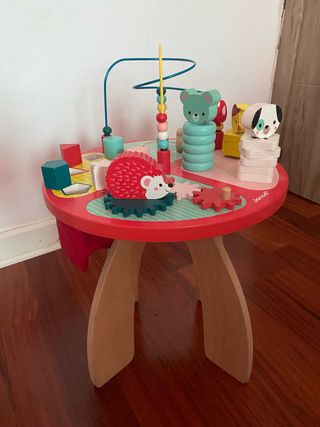 Mesa de actividades Janod