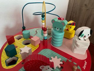 Mesa de actividades Janod