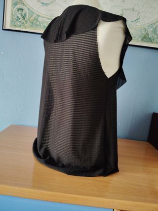 Camisa Mango y Falda Stradivarius Talla M