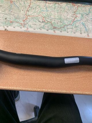 Manillar Aluminio MTB
medidas. 31,5. 30. 754 largo