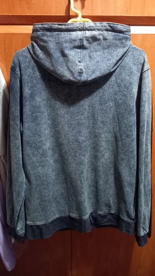 Chaqueta vaquera con capucha para hombre