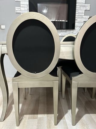 Mesa y 4 Sillas Comedor