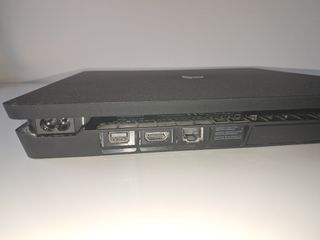 PlayStation 4 Slim 1TB Negra