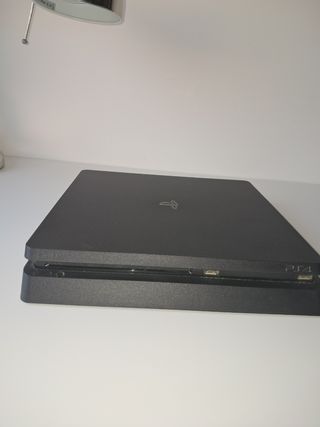 PlayStation 4 Slim 1TB Negra
