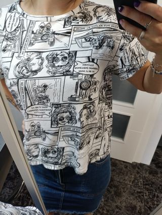 Camiseta estilo cómic blanco y negro