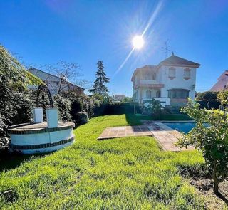 Chalet en venta en Montequinto en Dos Hermanas