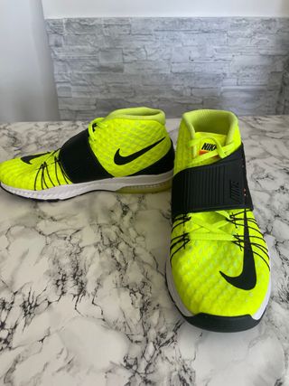 Zapatilla Nike Zoom Train Toranada