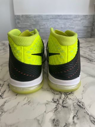 Zapatilla Nike Zoom Train Toranada