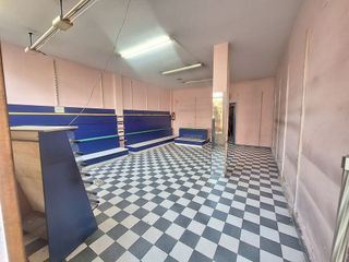Local comercial en alquiler en El Llano en Gijón