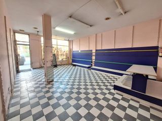 Local comercial en alquiler en El Llano en Gijón