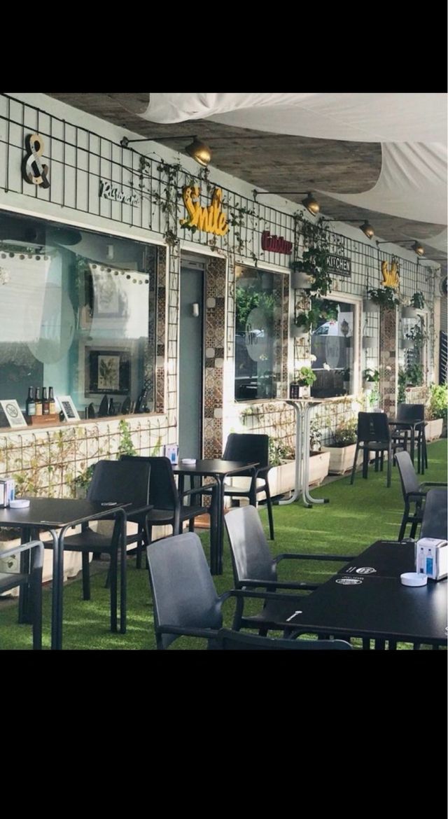 Alquiler con Traspaso Restaurante Tienda-Cafetería