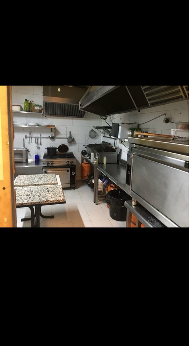 Alquiler con Traspaso Restaurante Tienda-Cafetería