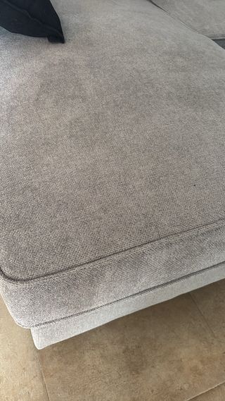 Sofá chaise longue gris tela