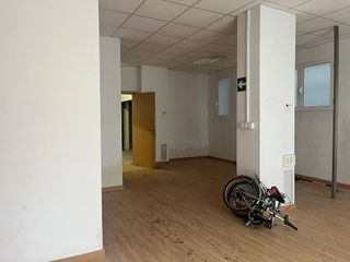 Local comercial en venta en La Vega Baixa en Valencia
