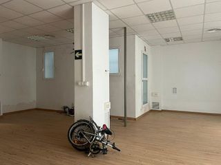 Local comercial en venta en La Vega Baixa en Valencia