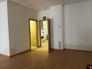 Local comercial en venta en La Vega Baixa en Valencia