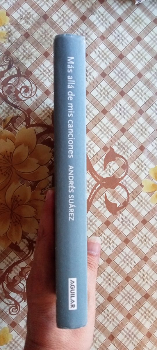 Andrés Suárez - más allá de mis canciones firmado 