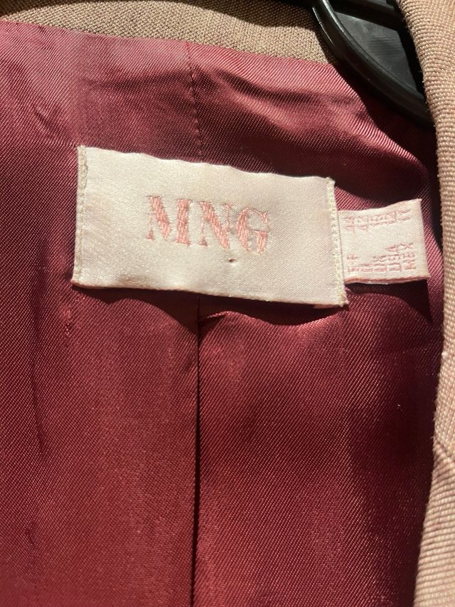 Blazer Mango Beige y Morado