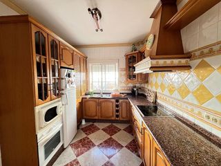 Casa adosada en alquiler en Lebrija