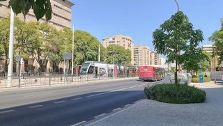 Oficina en alquiler en La Buhaira en Sevilla