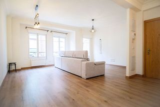 Piso en venta en Laviada en Gijón