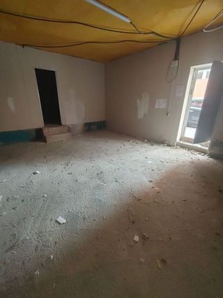 Local comercial en venta en Los Valles-San Vazquez-El Fuerte en Guadalajara