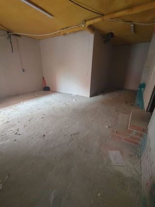 Local comercial en venta en Los Valles-San Vazquez-El Fuerte en Guadalajara