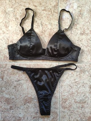 Conjunto lencería negro satinado
