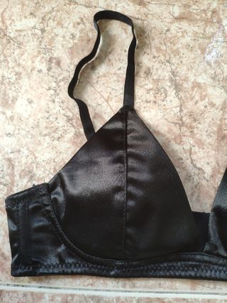 Conjunto lencería negro satinado