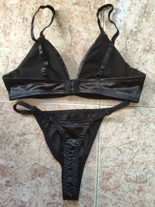 Conjunto lencería negro satinado
