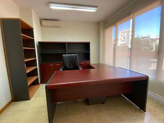Oficina en alquiler en Can Nadal - Falguera en Sant Feliu de Llobregat