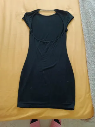 Vestido negro ajustado