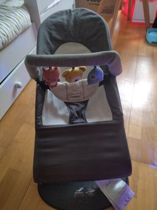 Hamaca Babybjorn con juguete