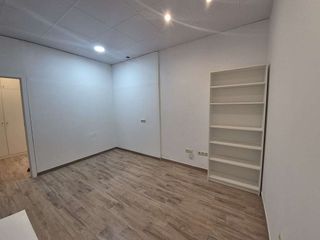 Oficina en alquiler en San Gil en Sevilla