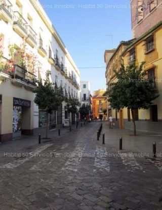 Oficina en alquiler en San Gil en Sevilla