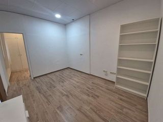 Oficina en alquiler en San Gil en Sevilla