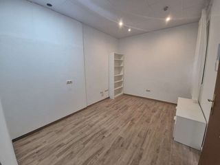 Oficina en alquiler en San Gil en Sevilla