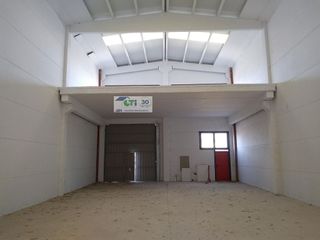Nave industrial en venta en Barrio Torrero en Zaragoza